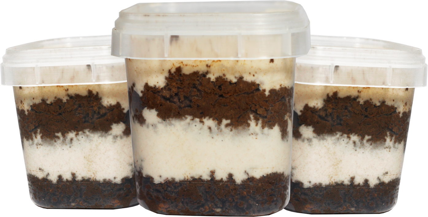 Bolo de Pote Cake in Container - Brazilian Sweet Dessert